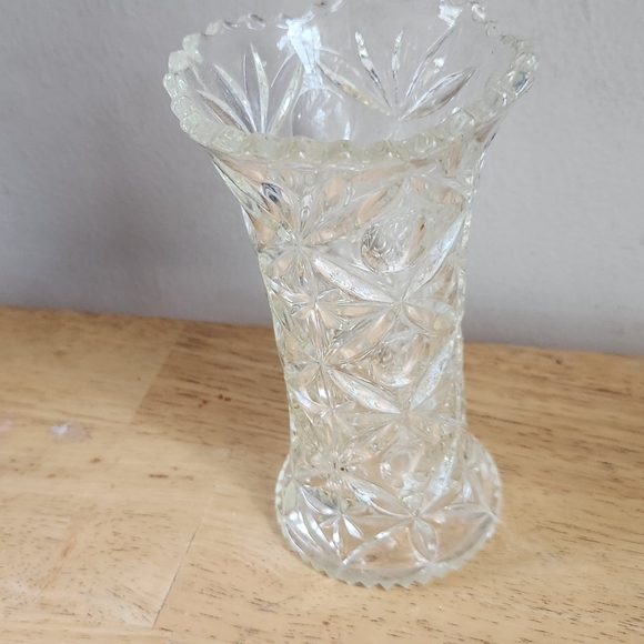 Vintage Vase 12 in tall - Picture 3 of 5